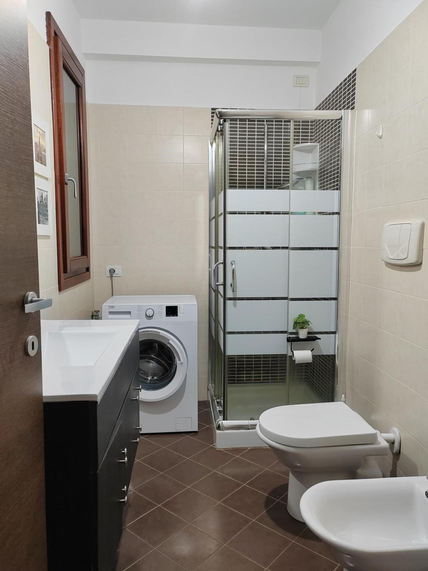 Valevalehome - Home Gallery With Fully Equipped Kitchen, Reserved Parking, Big Garden Olbia Luaran gambar